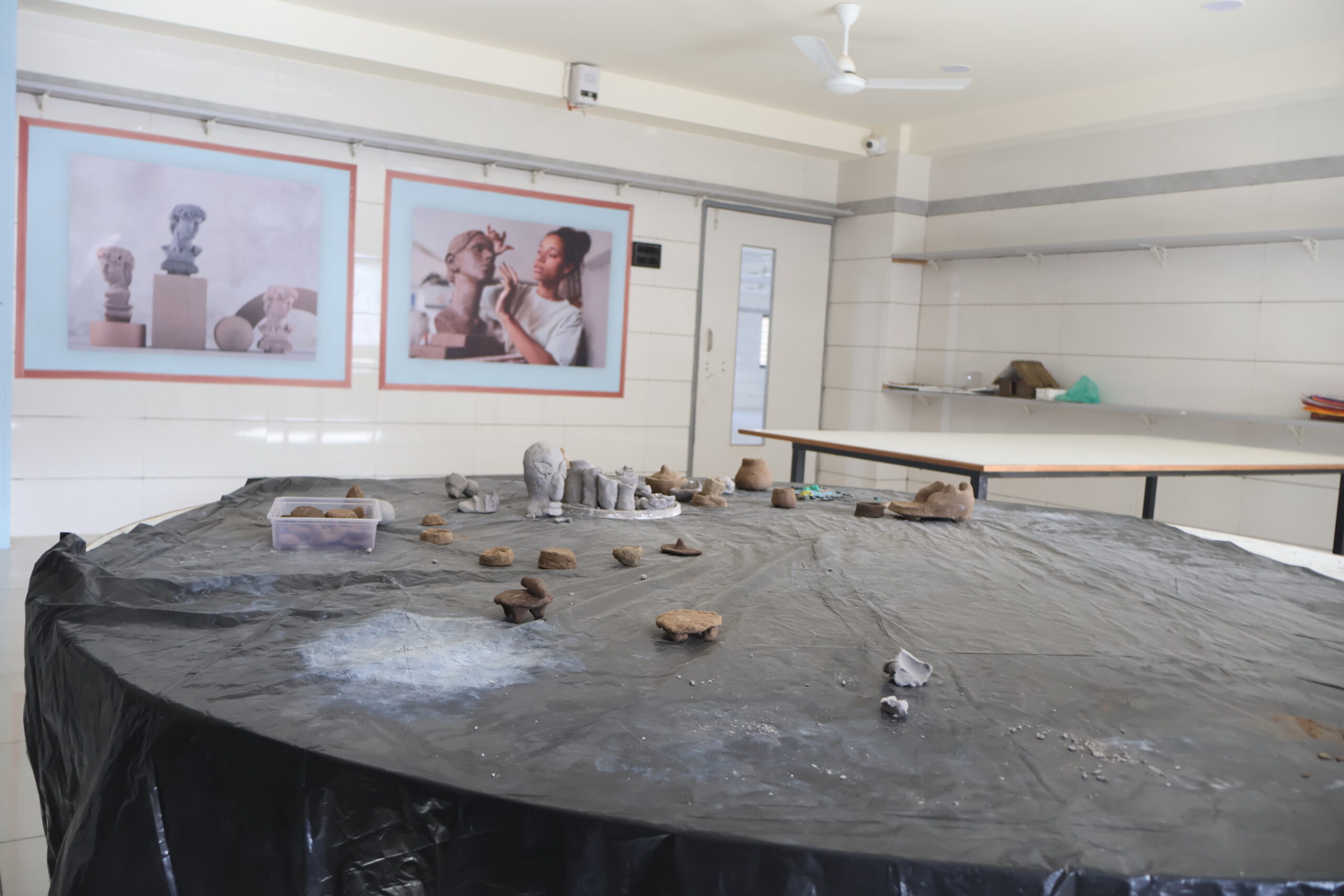 Speculating Room